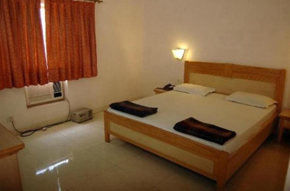 Hotel The Shubham Вриндавана Экстерьер фото